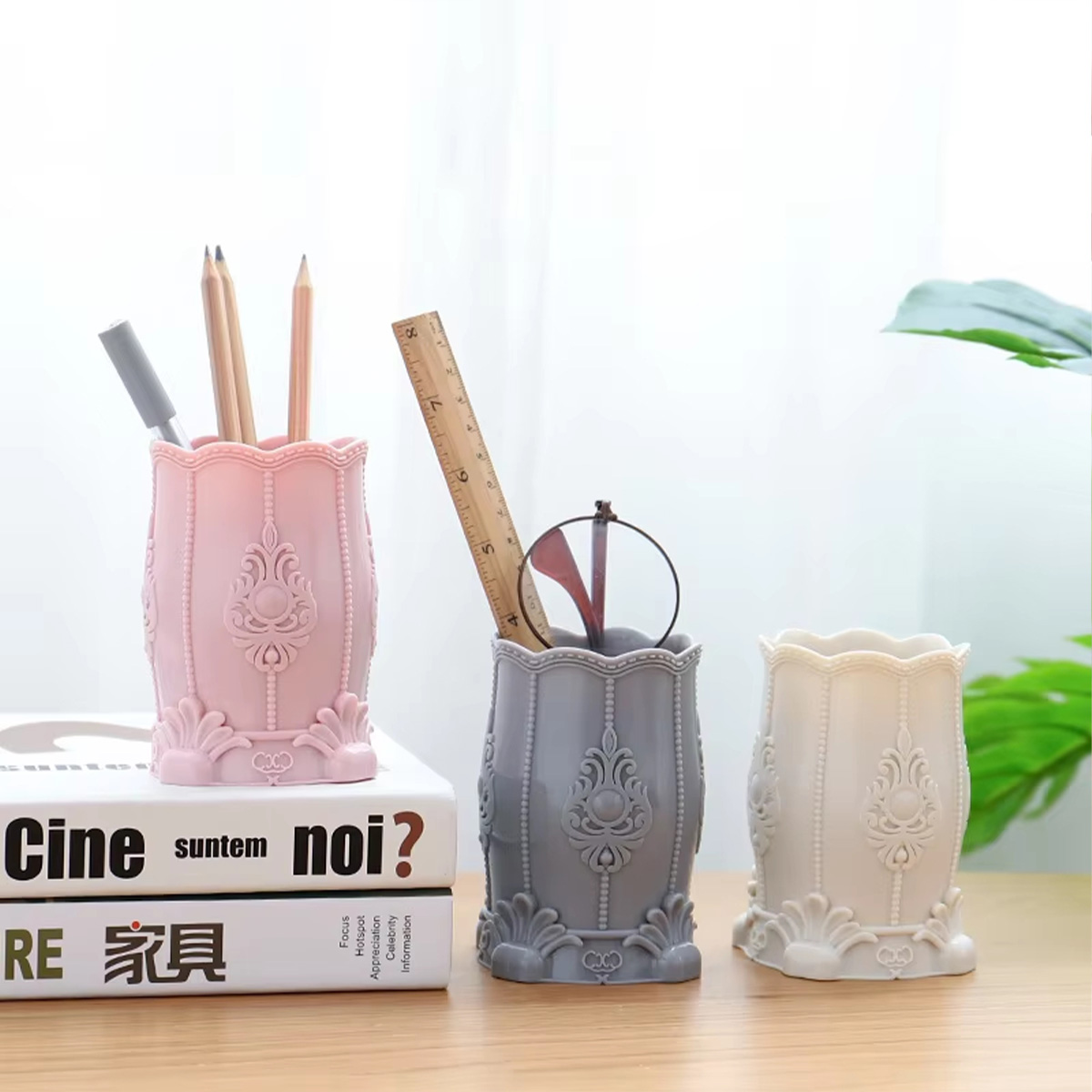 Creative Makeup Brush/Pen Hold - Home Office Student ulasan dan harga